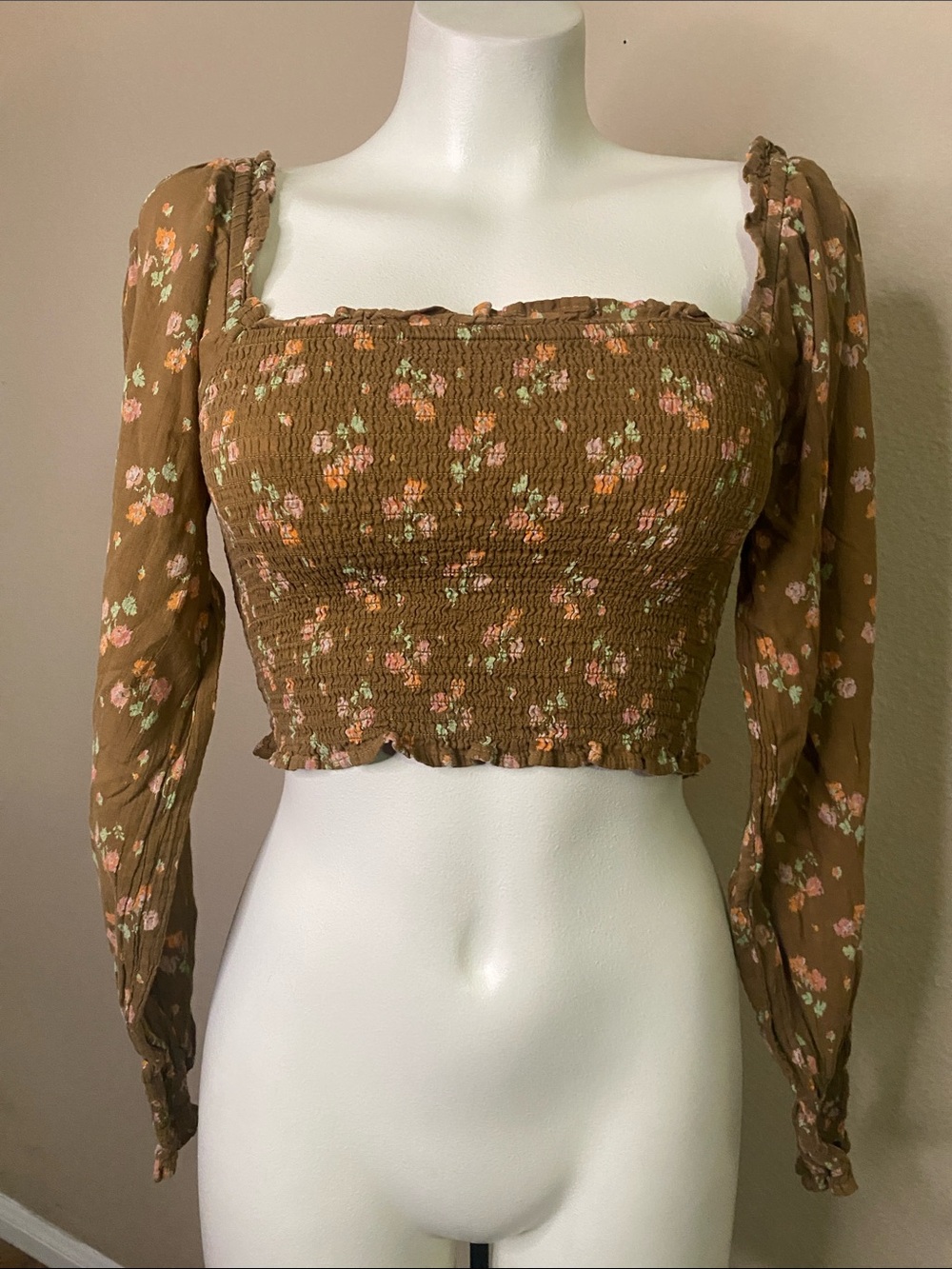 aerie Olive Brown Smocked Floral boho prairie Crop Top XS